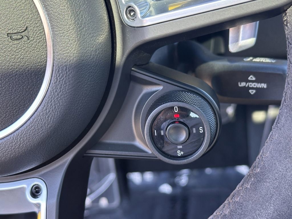 Used 2017 Porsche 911 Carrera image 21