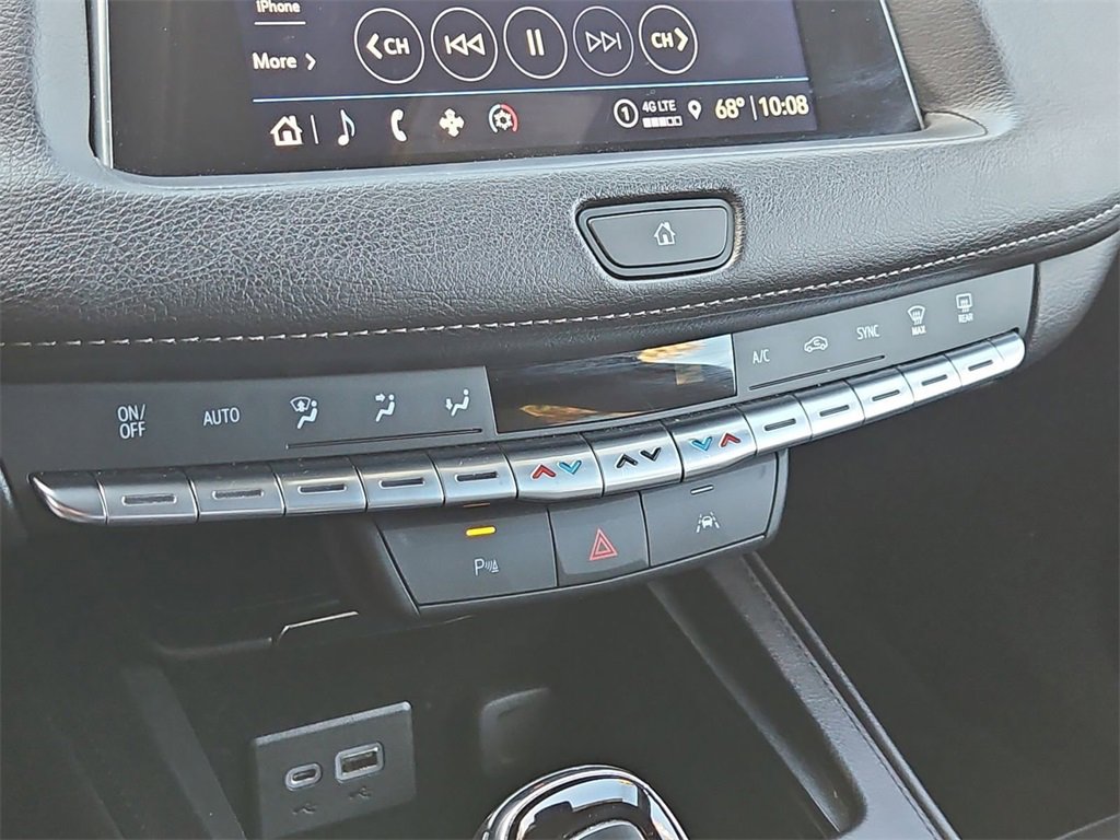 Certified 2023 Cadillac XT4 Premium Luxury image 11