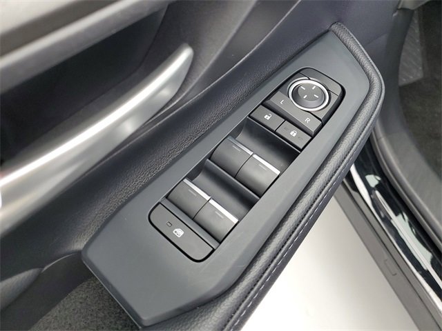 Used 2025 Toyota Grand Highlander FWD image 22