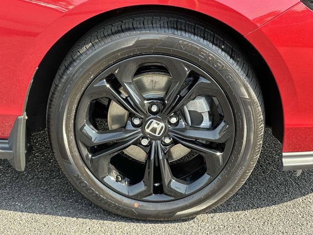 Certified 2025 Honda Accord SE image 5