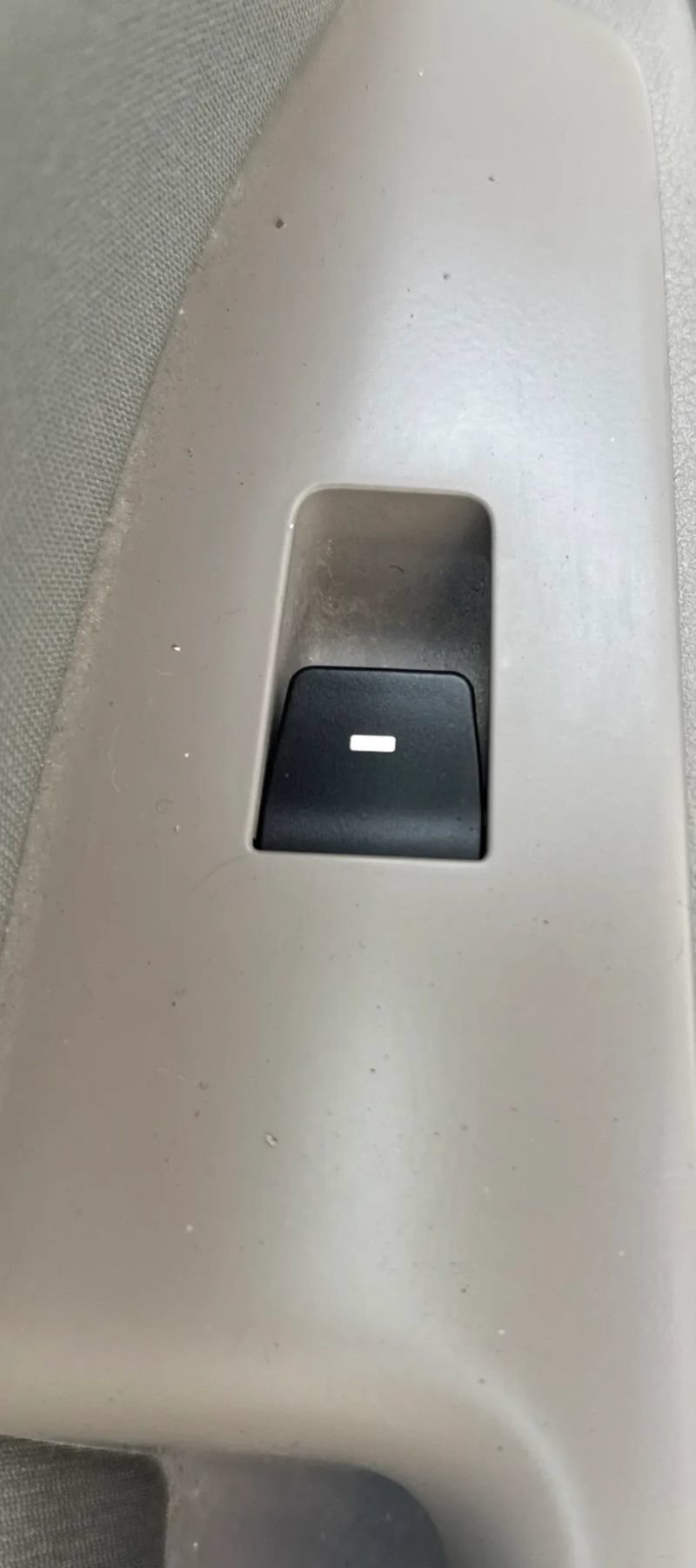 Used 2017 Hyundai Elantra SE FWD image 26