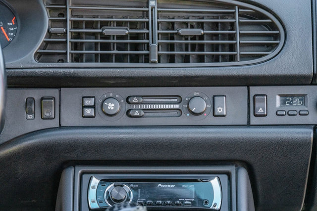 Used 1988 Porsche 944 Turbo image 47