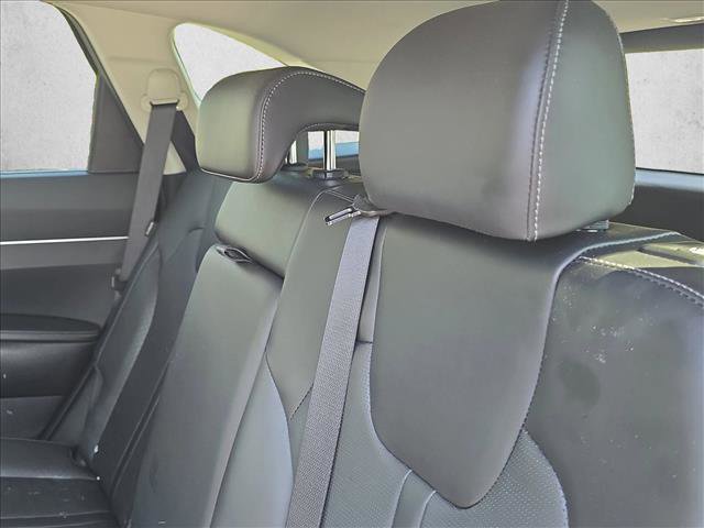 Used 2025 Kia Sorento S FWD image 20
