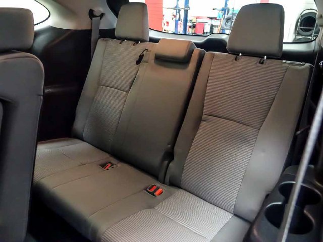 Used 2022 Toyota Highlander LE AWD/4WD image 12