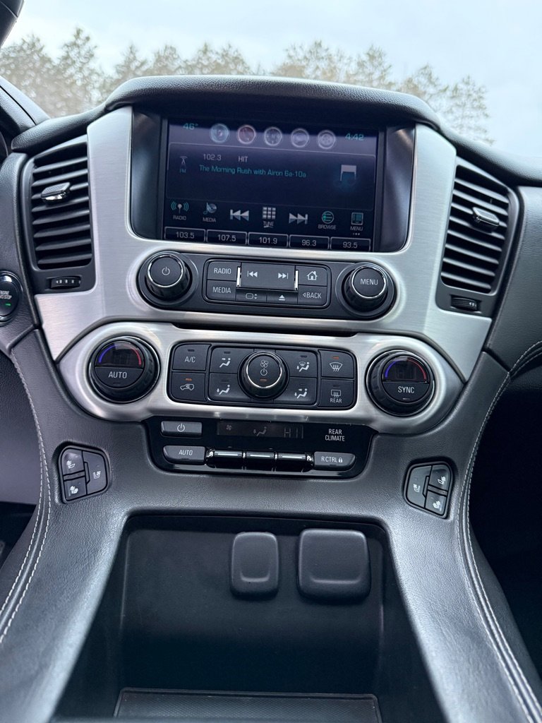 Used 2017 GMC Yukon SLT w/ Open Road Package image 11