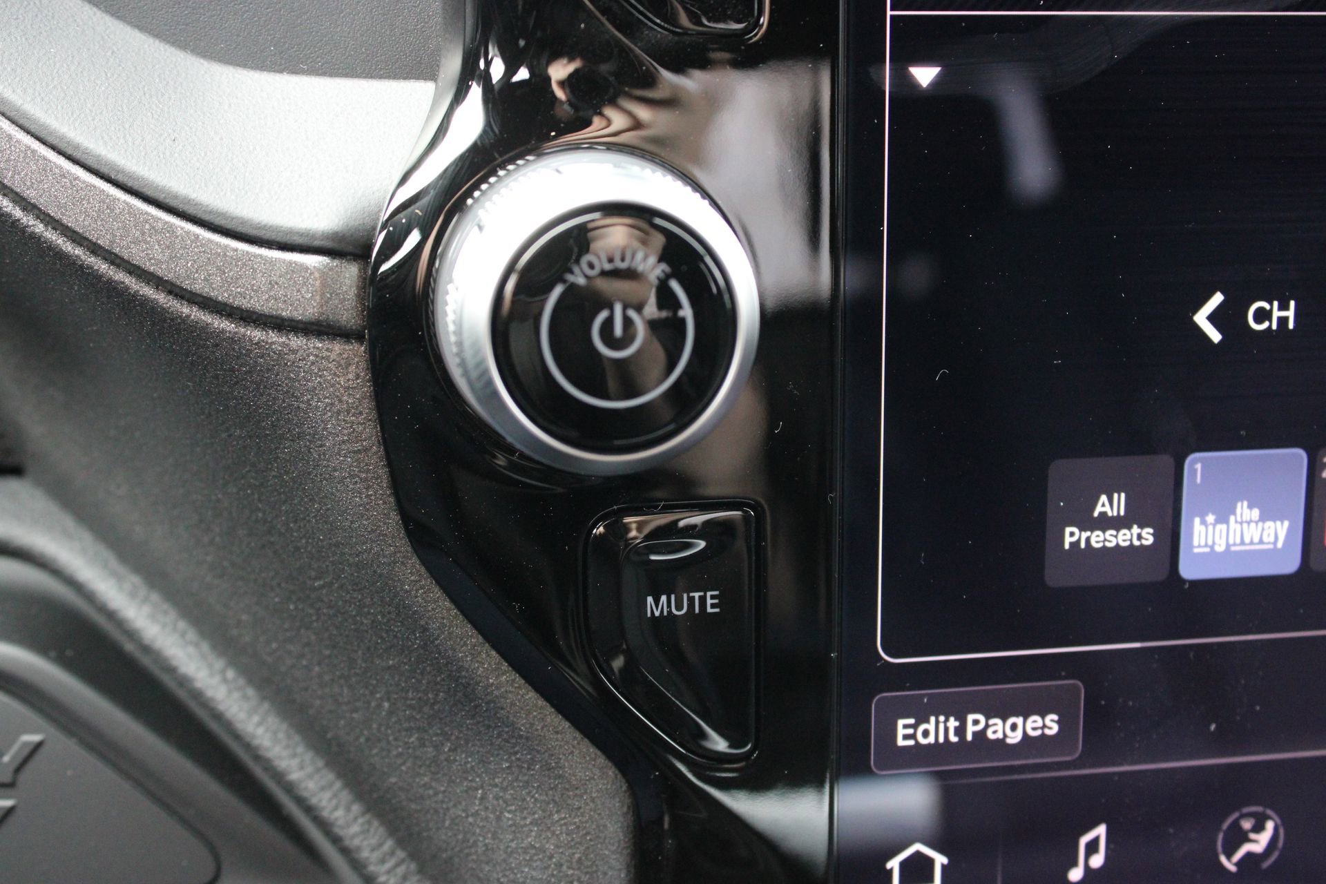 New 2025 RAM 2500 Tradesman image 32