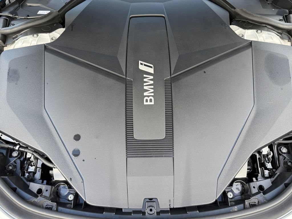 Certified 2023 BMW i7 xDrive60 AWD/4WD image 35