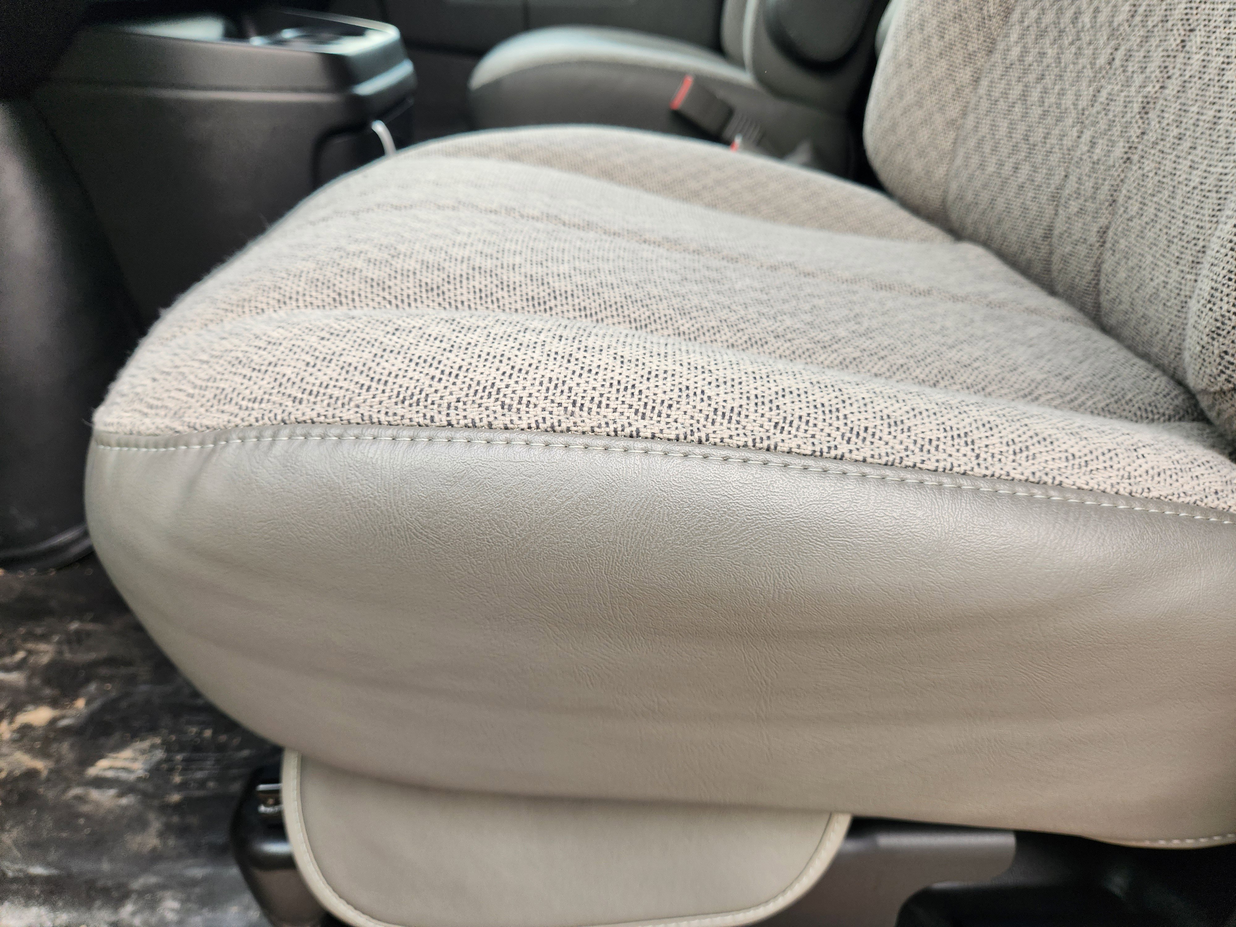 New 2025 GMC Savana 3500 Extended w/ Driver Convenience Package image 19