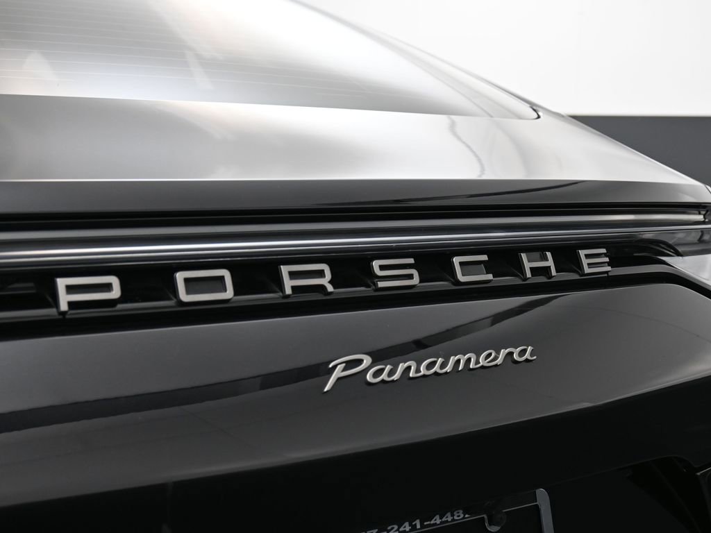 Certified 2022 Porsche Panamera Platinum Edition image 14