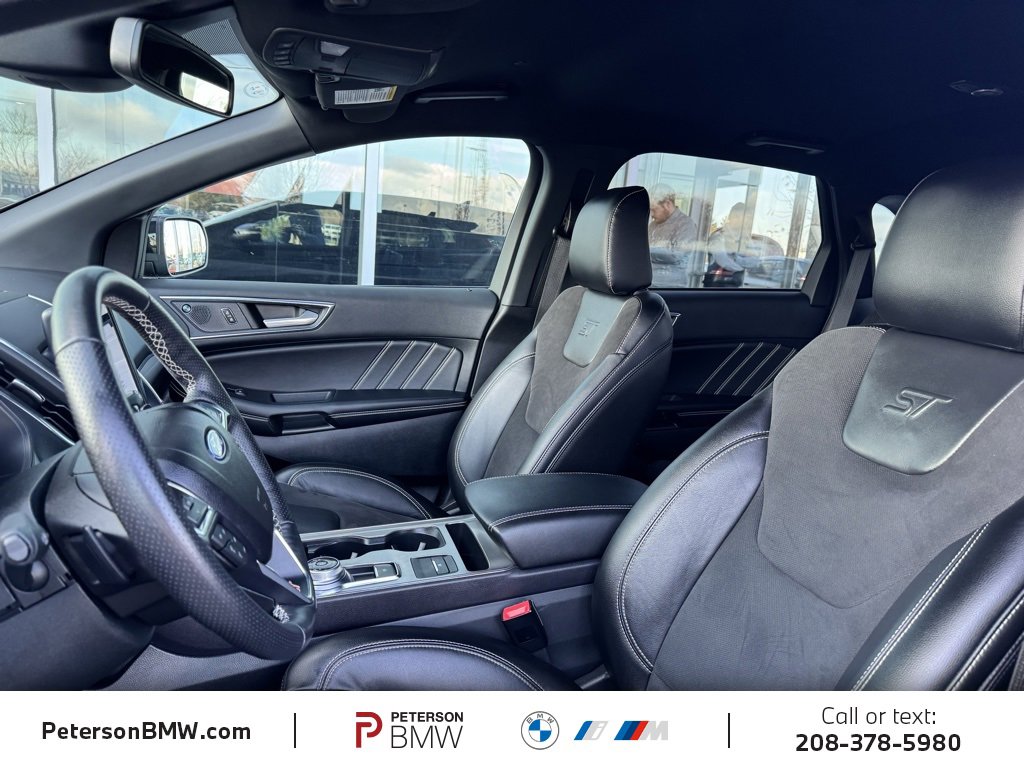 Used 2023 Ford Edge ST image 16