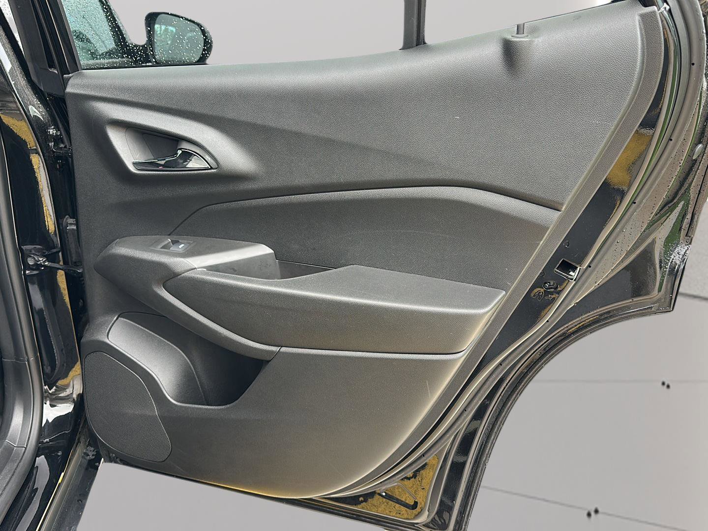 Used 2024 Chevrolet Trax RS w/ Sunroof Package image 21