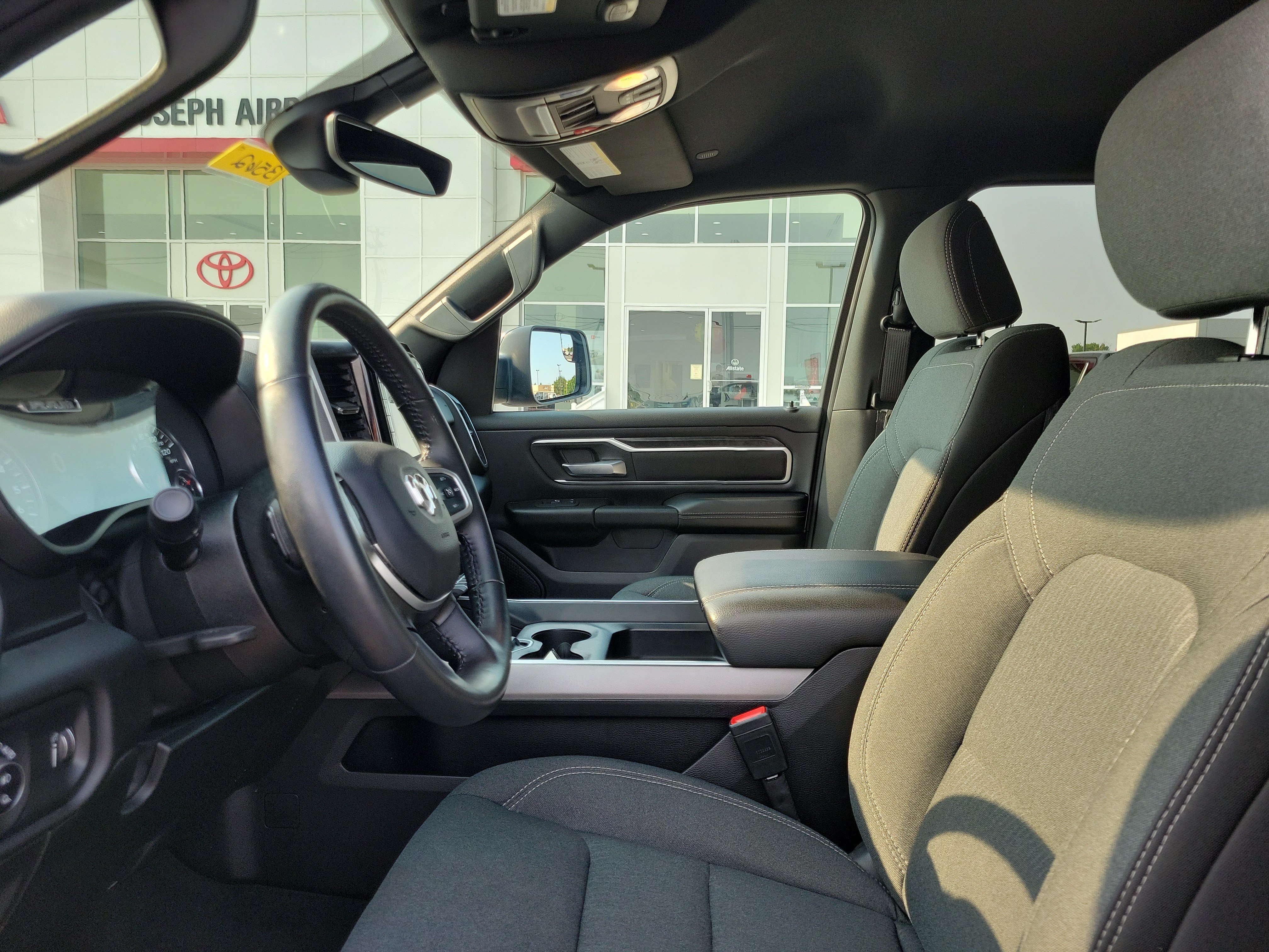 Used 2023 RAM 1500 Big Horn AWD/4WD image 15