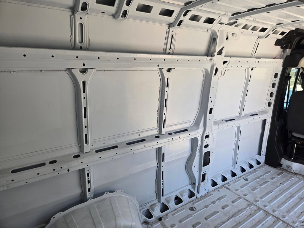 Used 2026 RAM ProMaster 2500 w/ Convenience Group FWD image 17