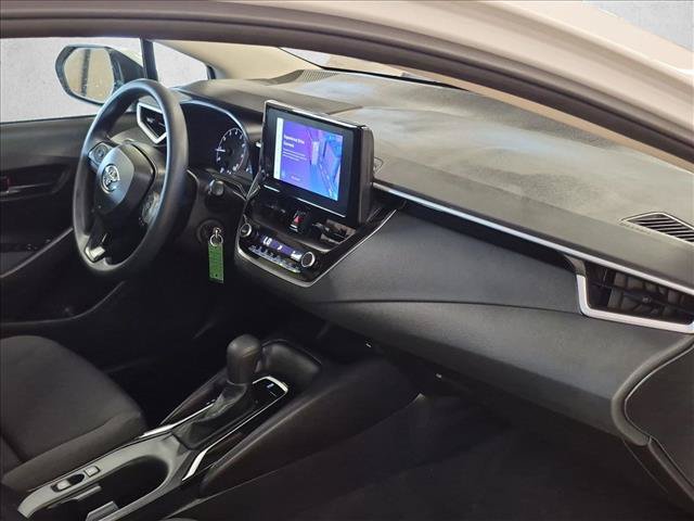 Used 2025 Toyota Corolla LE FWD image 21