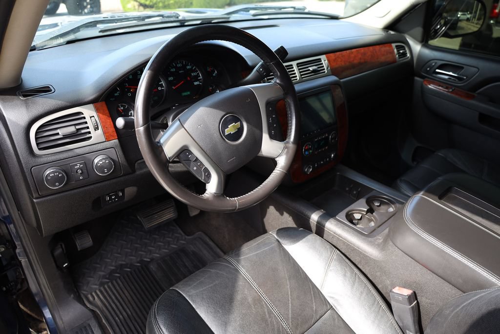 Used 2011 Chevrolet Silverado 1500 LTZ AWD/4WD image 12