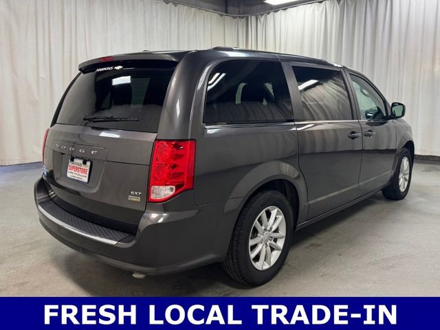 Used 2019 Dodge Grand Caravan SXT w/ Rear Park Assist Package FWD image 4