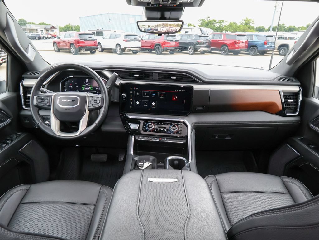 Used 2024 GMC Sierra 3500 Denali w/ Denali Reserve Package AWD/4WD image 15