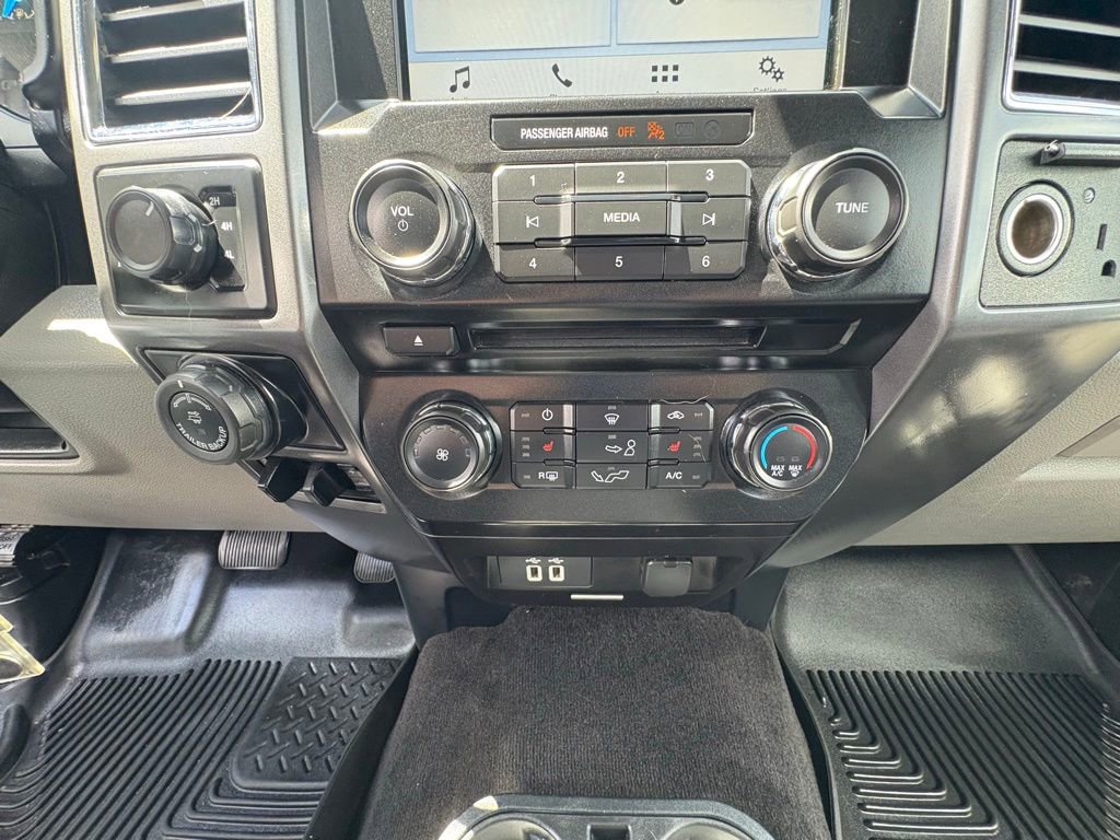 Used 2016 Ford F150 XLT w/ Equipment Group 302A Luxury AWD/4WD image 19