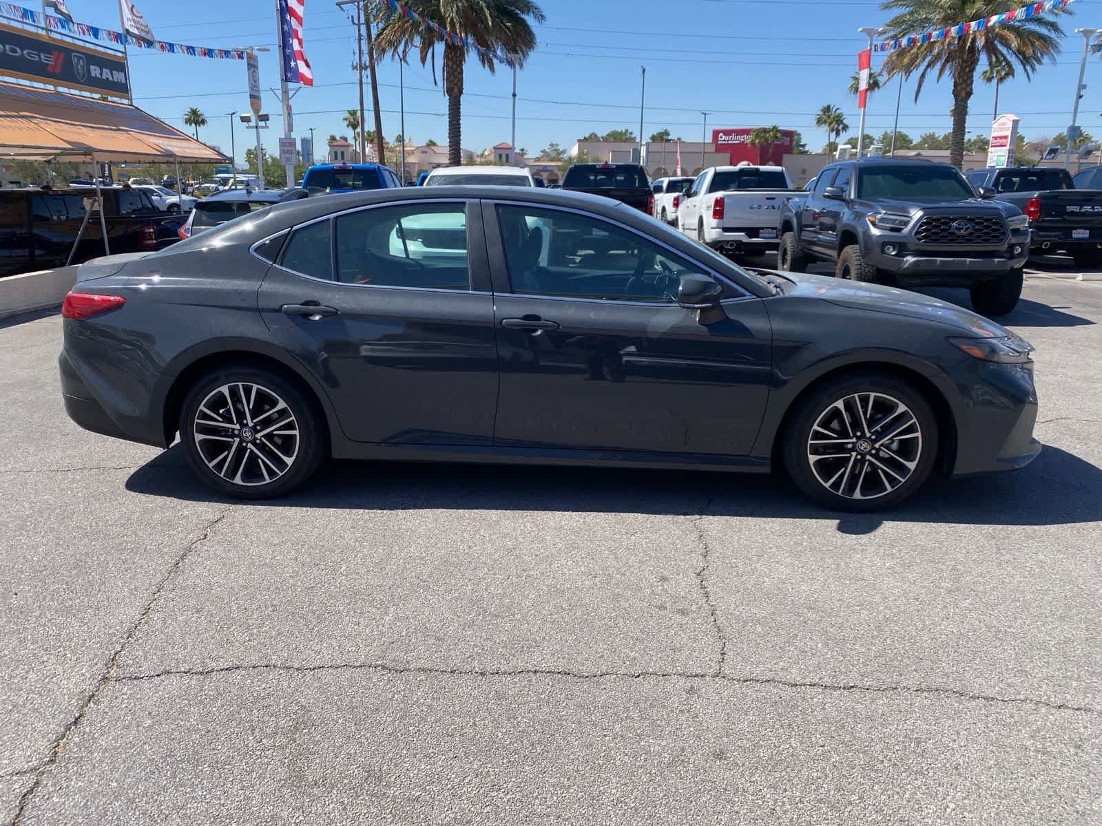 Used 2026 Toyota Camry XLE FWD image 5