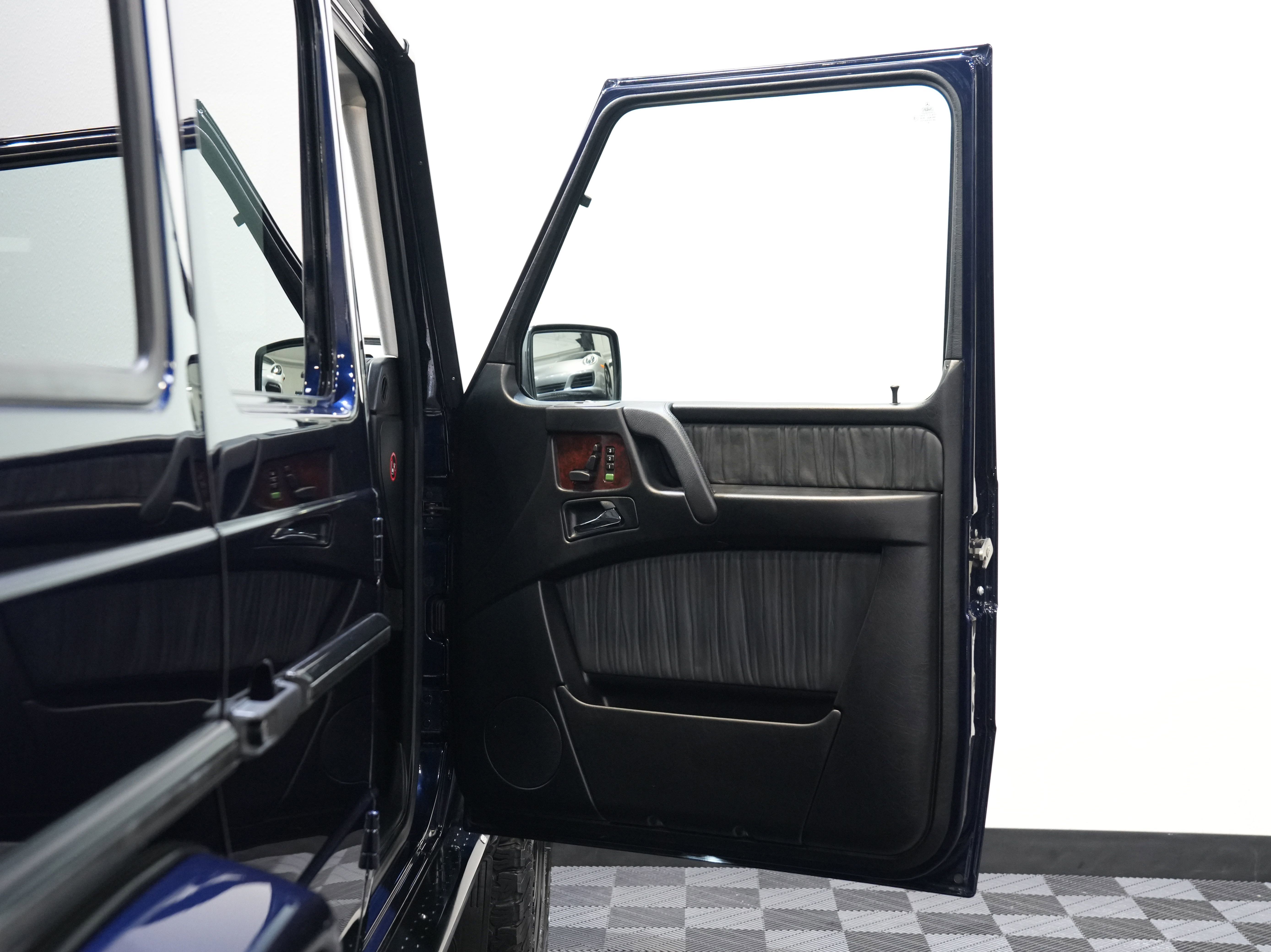 Used 2008 Mercedes-Benz G 55 AMG 4MATIC image 24