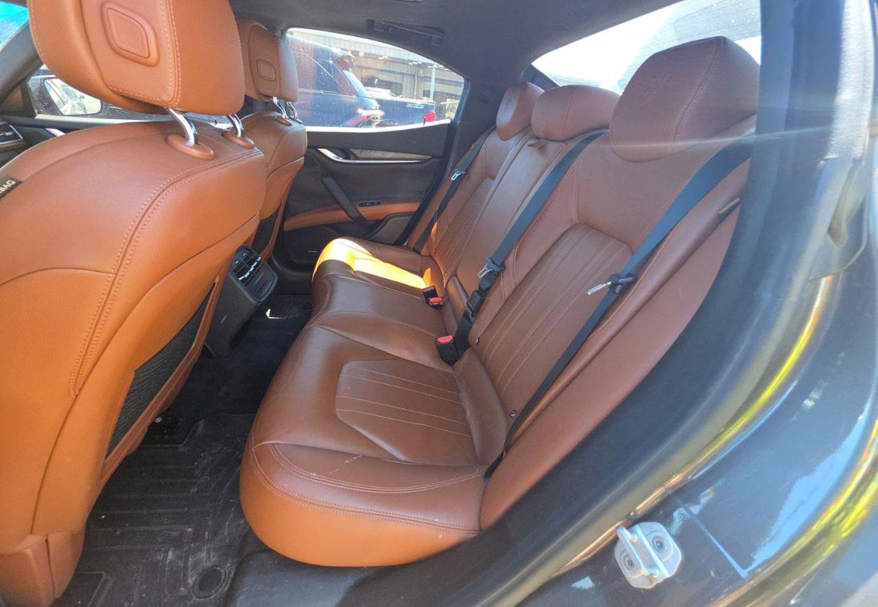 Used 2016 Maserati Ghibli S Q4 AWD/4WD image 19