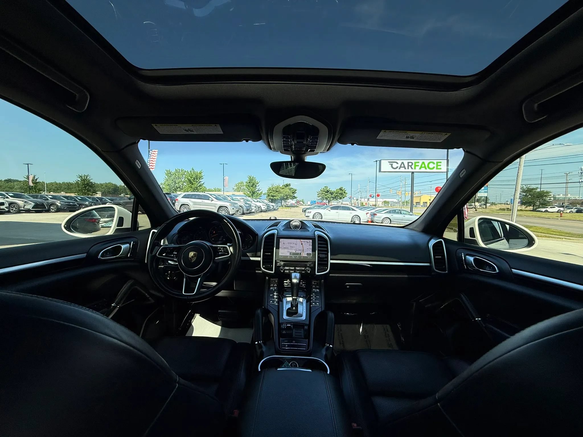 Used 2018 Porsche Cayenne Platinum Edition AWD/4WD image 24