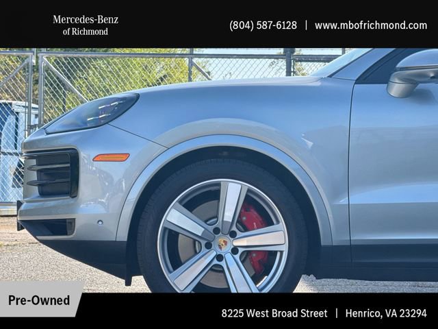 Used 2024 Porsche Cayenne S image 22