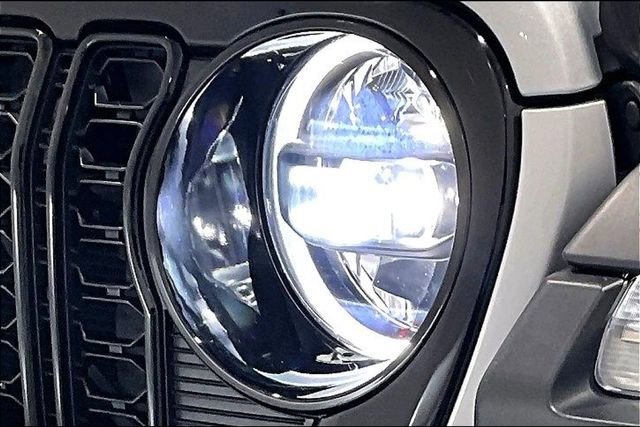 Used 2024 Jeep Wrangler Willys image 33