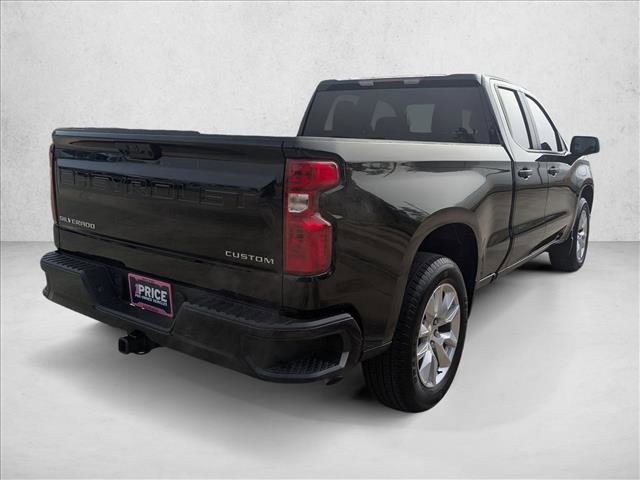 Used 2025 Chevrolet Silverado 1500 Custom image 5