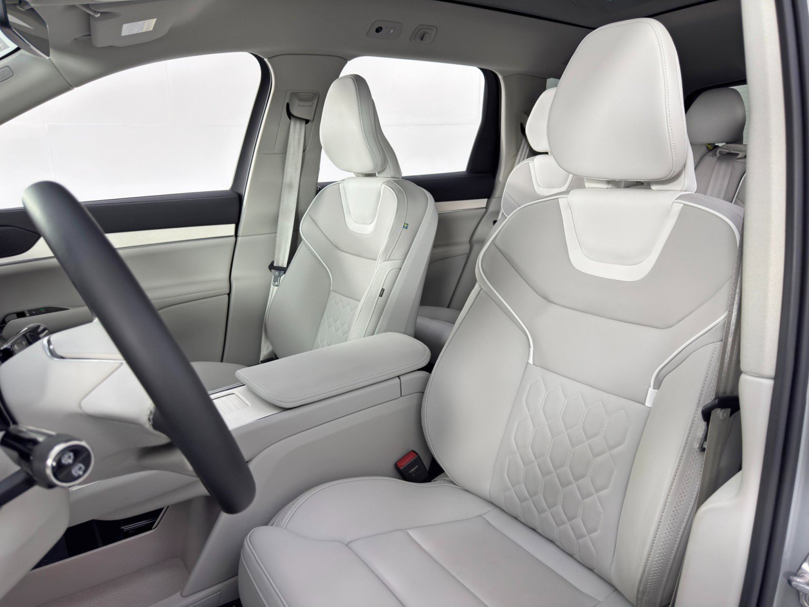Used 2025 Volvo EX90 Ultra image 36
