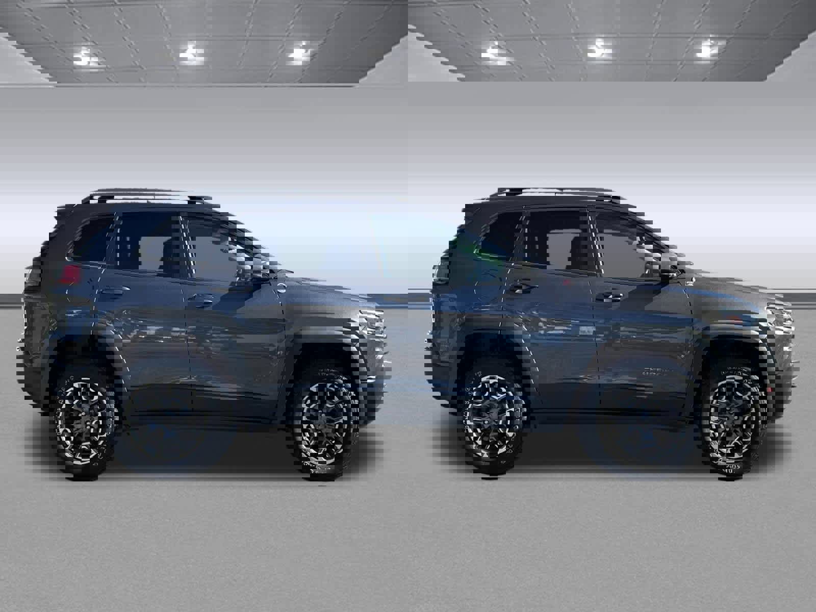 Used 2020 Jeep Cherokee Trailhawk image 8