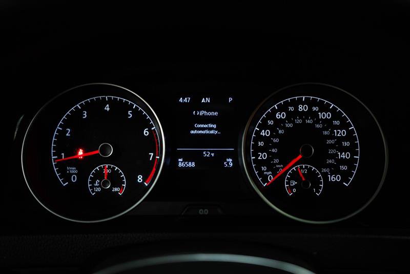 Used 2018 Volkswagen Golf SEL FWD image 17