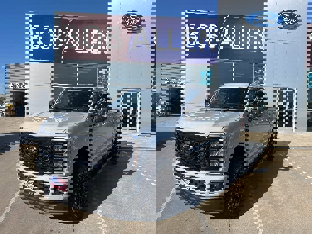 New 2026 Ford F250 Lariat w/ Black Appearance Package