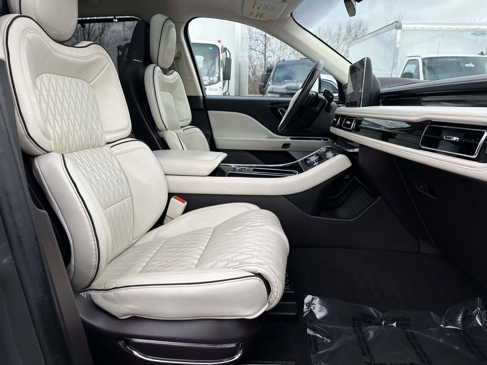 Used 2020 Lincoln Aviator Black Label w/ Dynamic Handling Package image 28