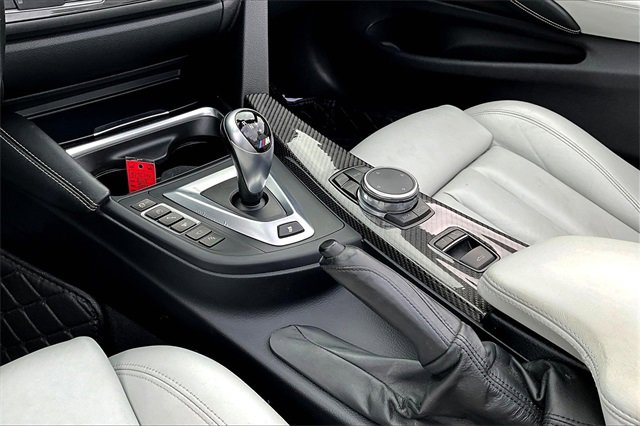 Used 2015 BMW M4 Convertible image 14