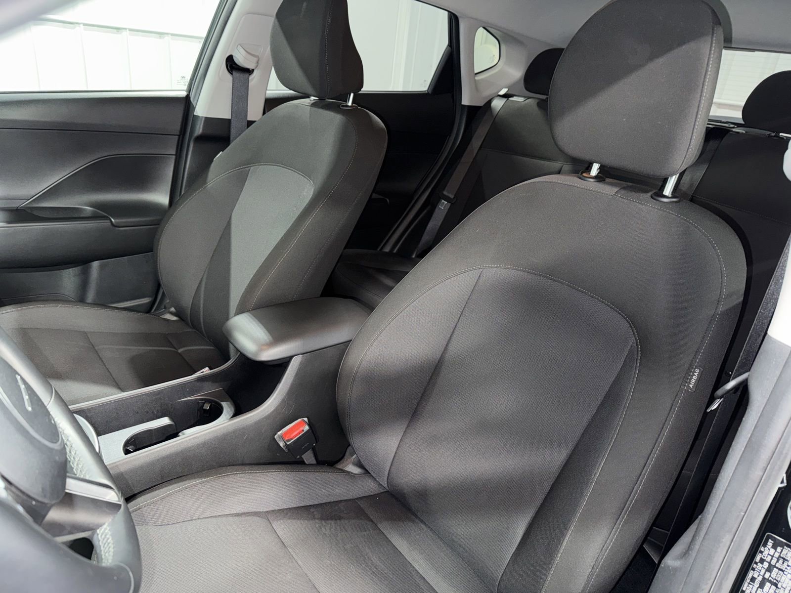 Used 2025 Hyundai Kona SEL image 19