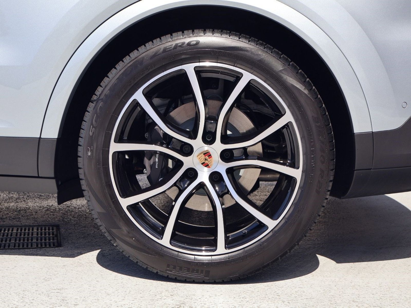 New 2026 Porsche Cayenne image 27