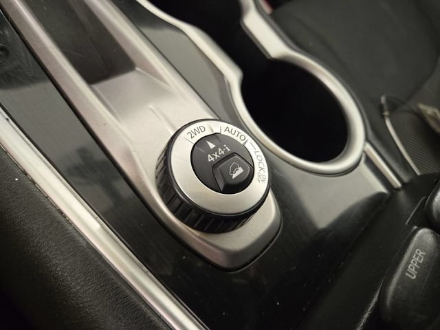 Used 2019 Nissan Pathfinder SV AWD/4WD image 26