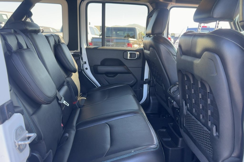 Used 2021 Jeep Wrangler Unlimited Rubicon 4xe w/ Steel Bumper Group AWD/4WD image 13