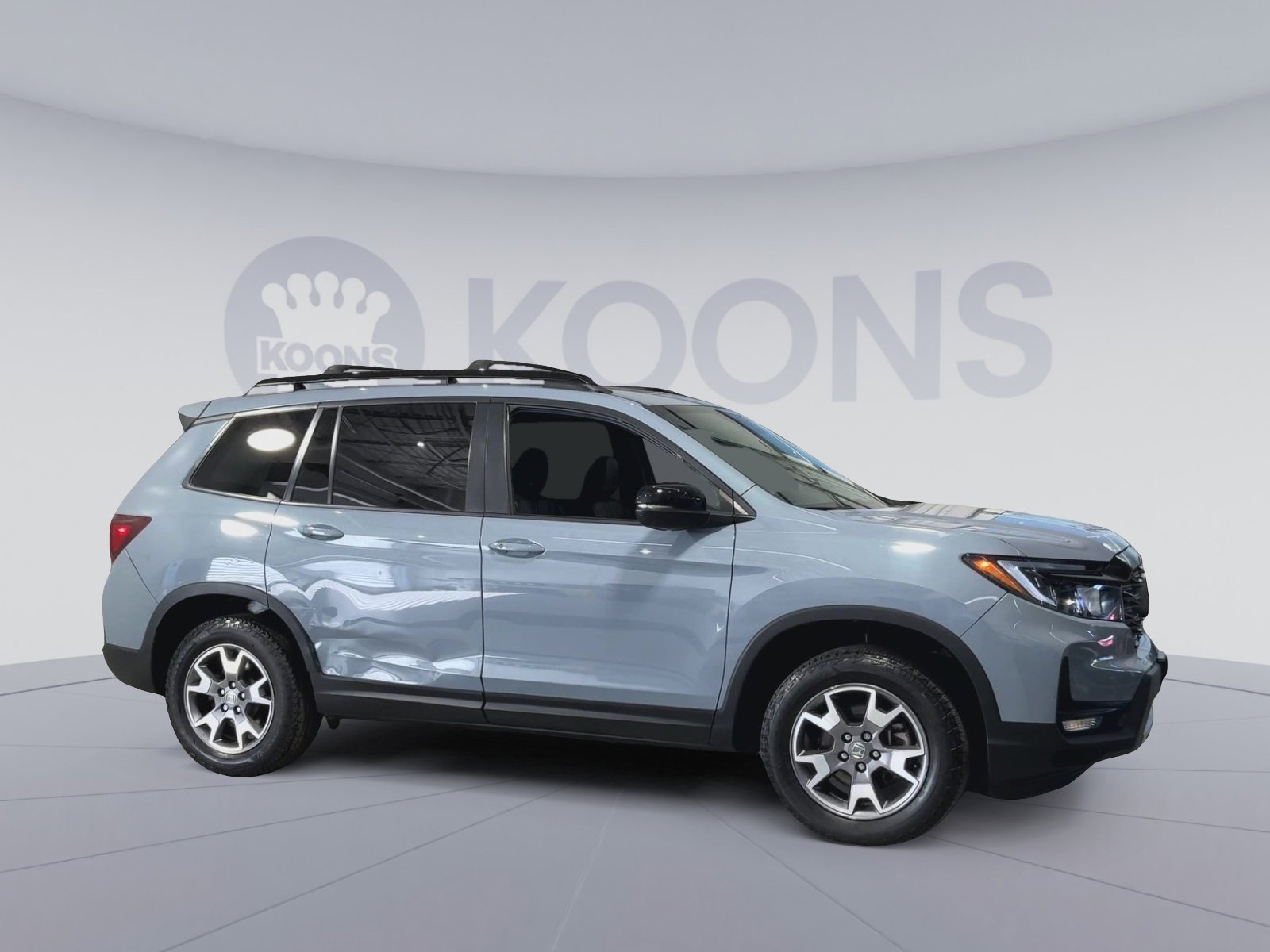 Used 2023 Honda Passport TrailSport image 2