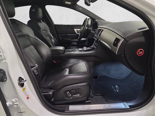 Used 2015 Jaguar XF Portfolio AWD/4WD image 10