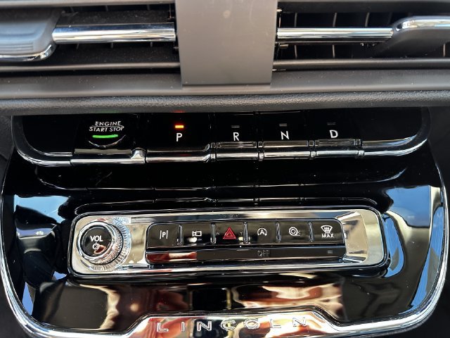 Certified 2023 Lincoln Corsair AWD w/ Equipment Group 101A image 24