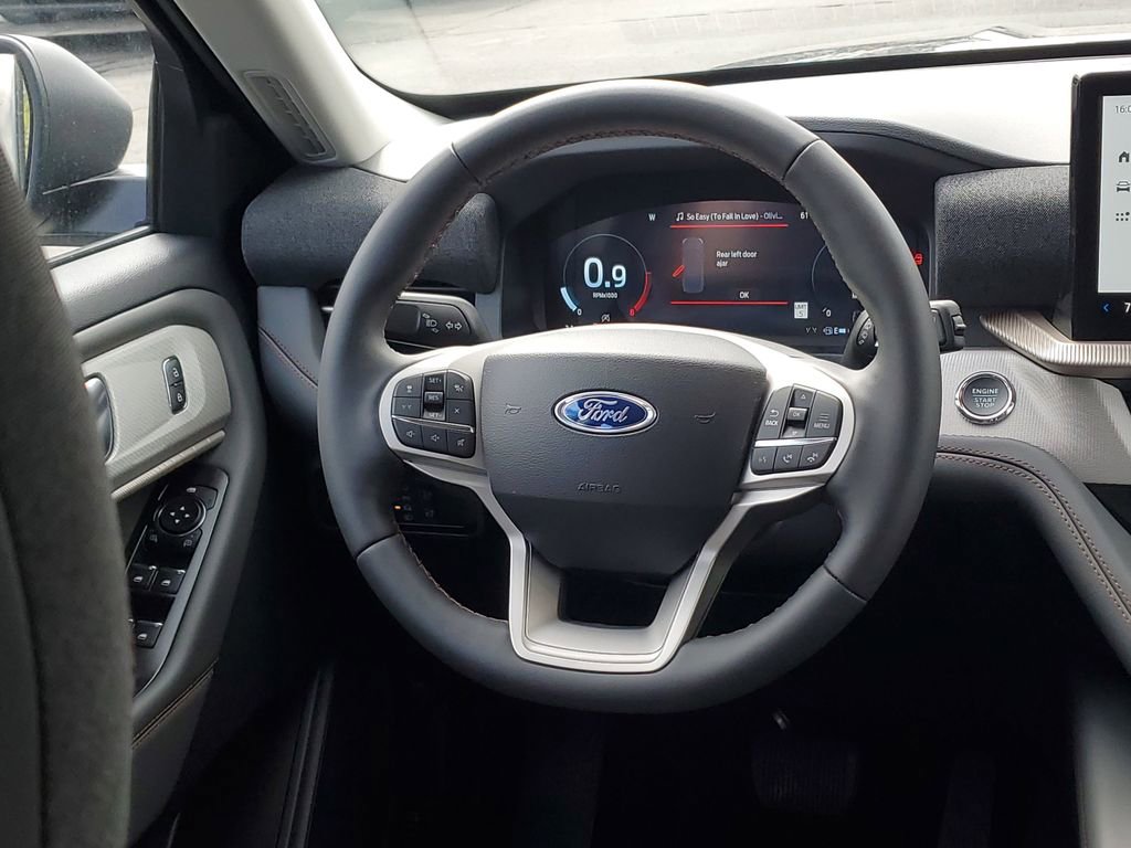New 2026 Ford Explorer Active AWD/4WD image 26