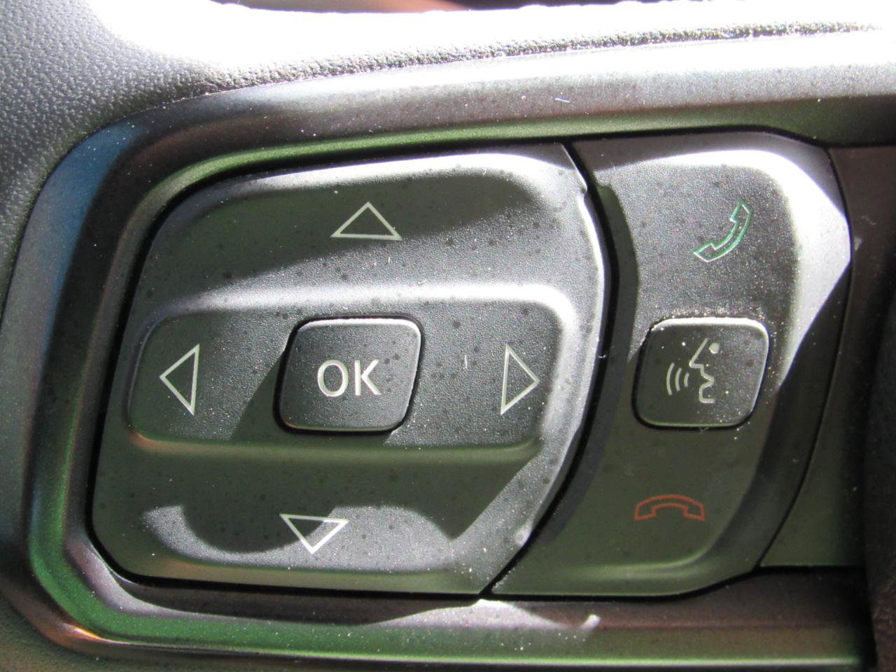 Used 2023 Jeep Gladiator Sport AWD/4WD image 22