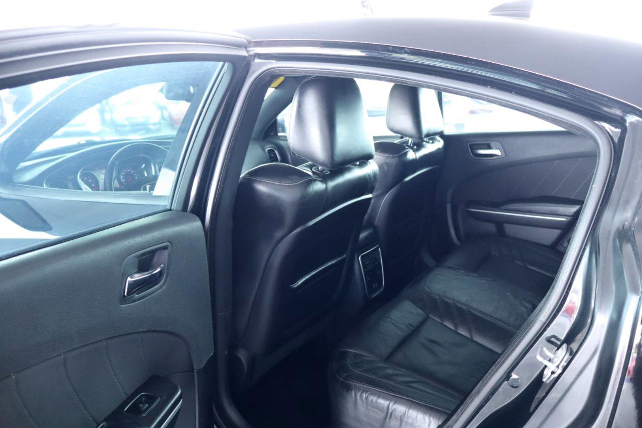 Used 2016 Dodge Charger SRT w/ Harman/Kardon Audio Group RWD image 32