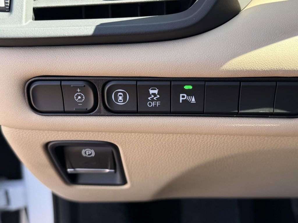 Certified 2025 Acura TLX w/ Technology Package image 25