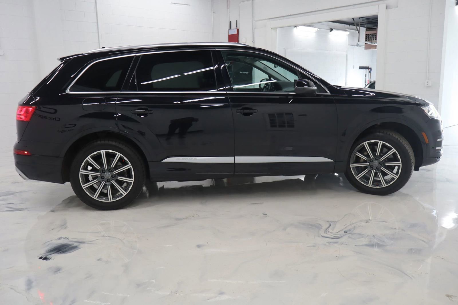 Used 2017 Audi Q7 3.0T Premium Plus AWD/4WD image 10