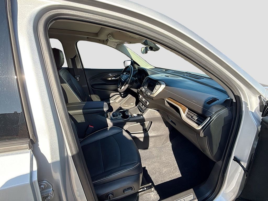 Used 2020 GMC Terrain Denali w/ Denali Premium Package image 24