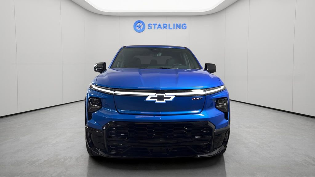 Certified 2025 Chevrolet Silverado EV RST AWD/4WD image 15