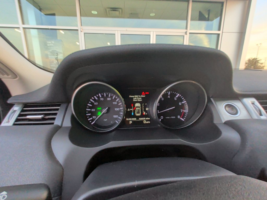 Used 2014 Land Rover Range Rover Evoque Pure Premium AWD/4WD image 7